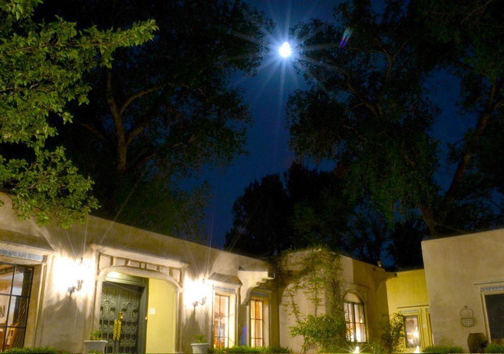 タオス パラシオ デ マルケサ Bed & Breakfast エクステリア 写真